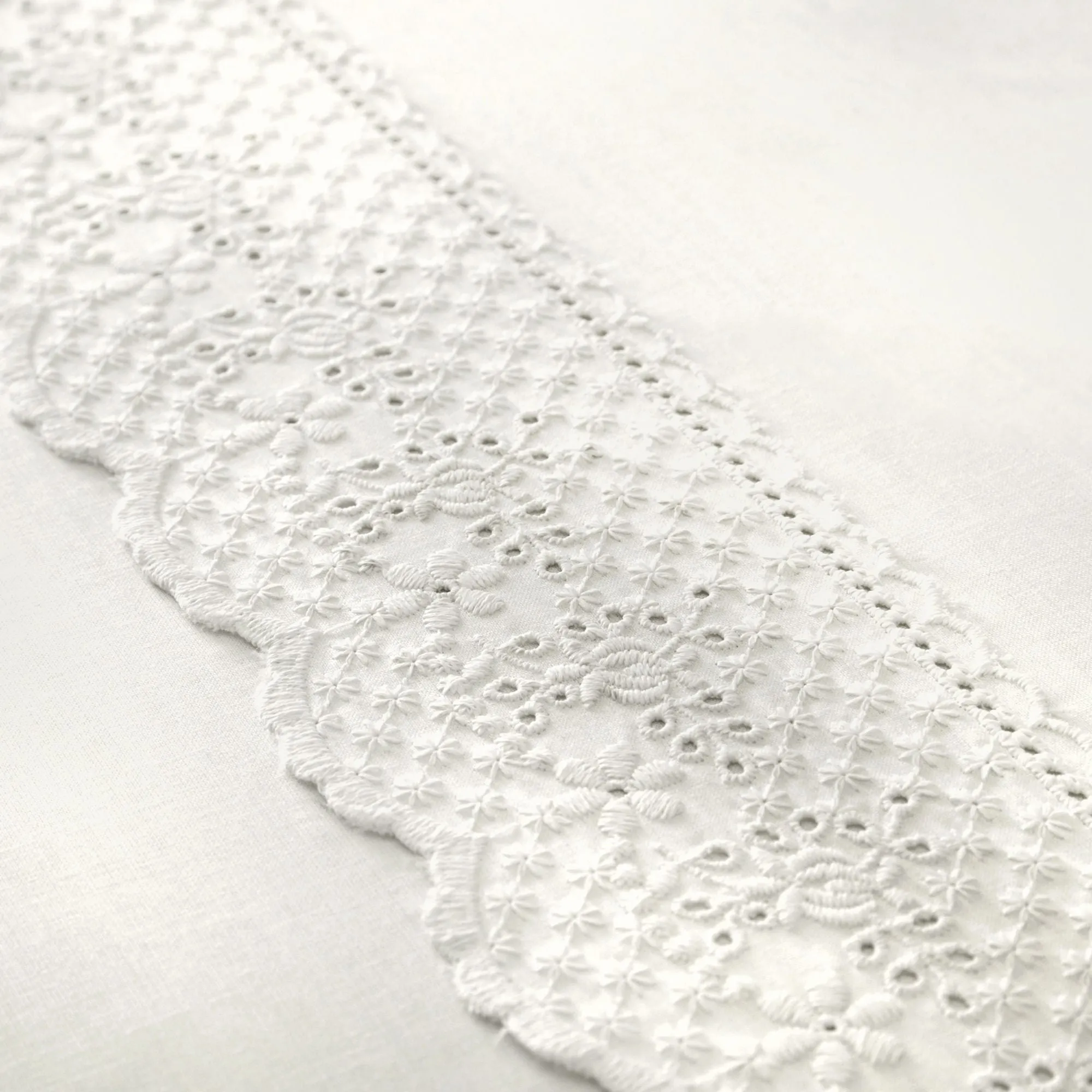 Renaissance Duvet Cover Set by Serene in White