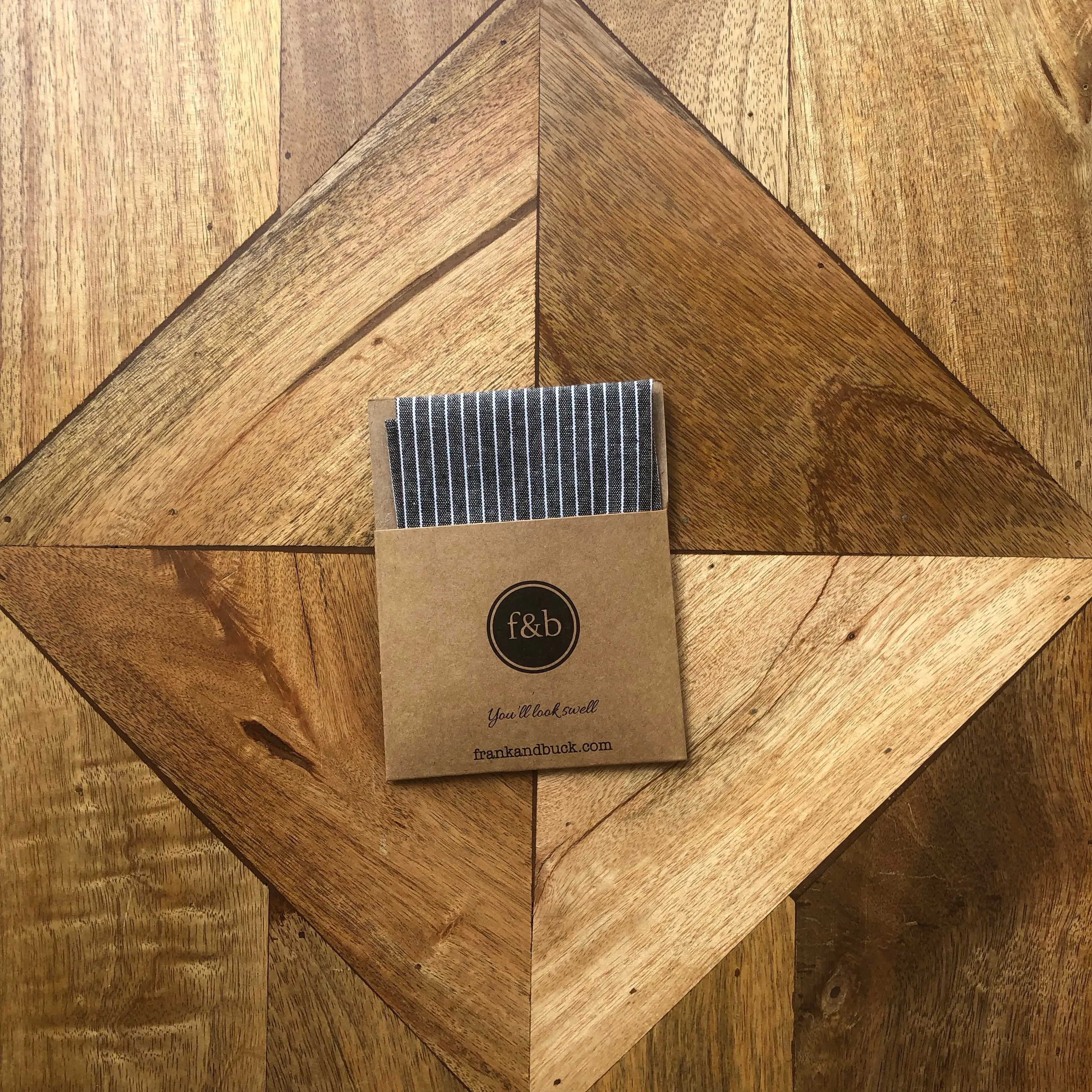 ROCCO || POCKET SQUARE