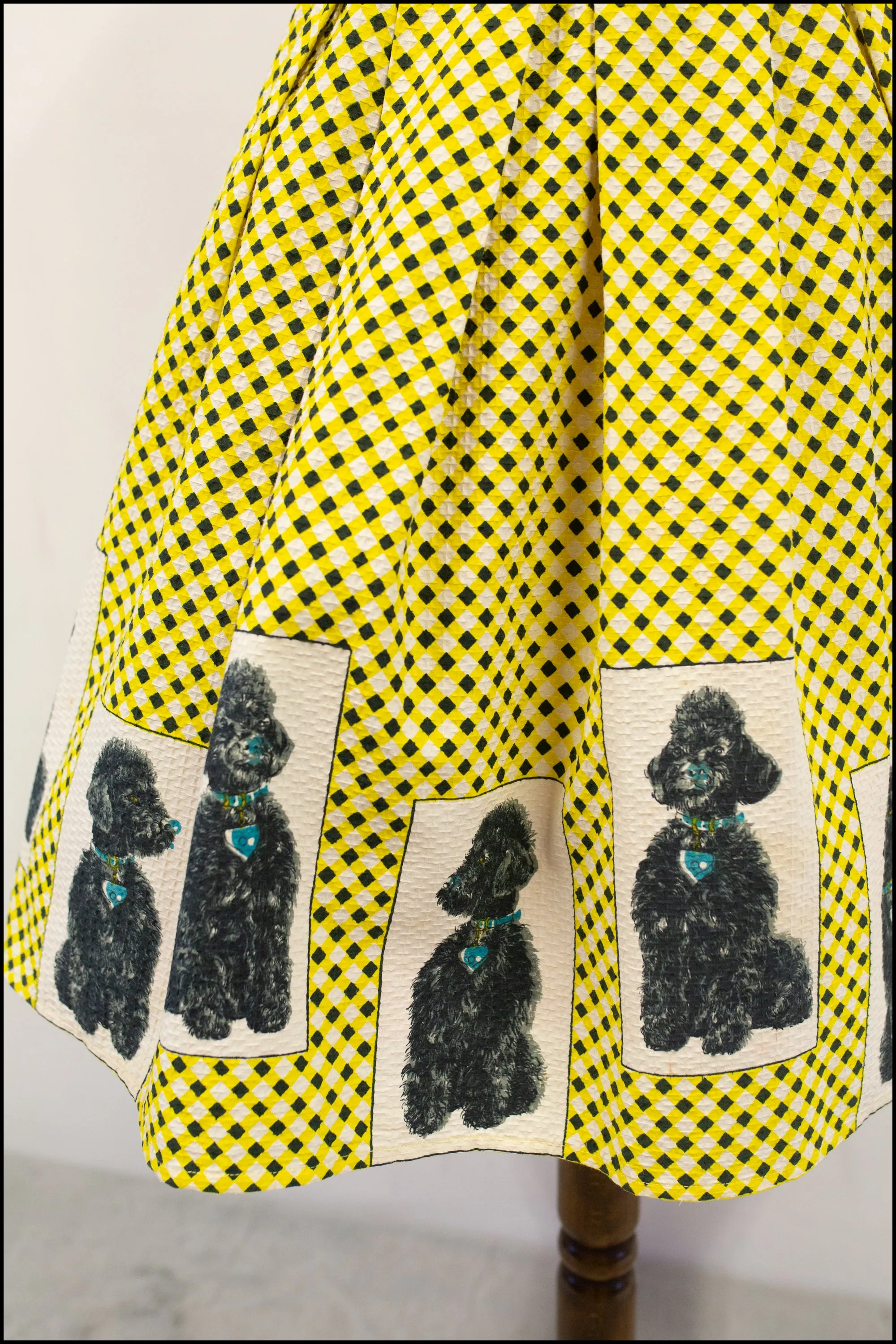 Vintage 1950s Yellow Searsucker Poodle Print Skirt