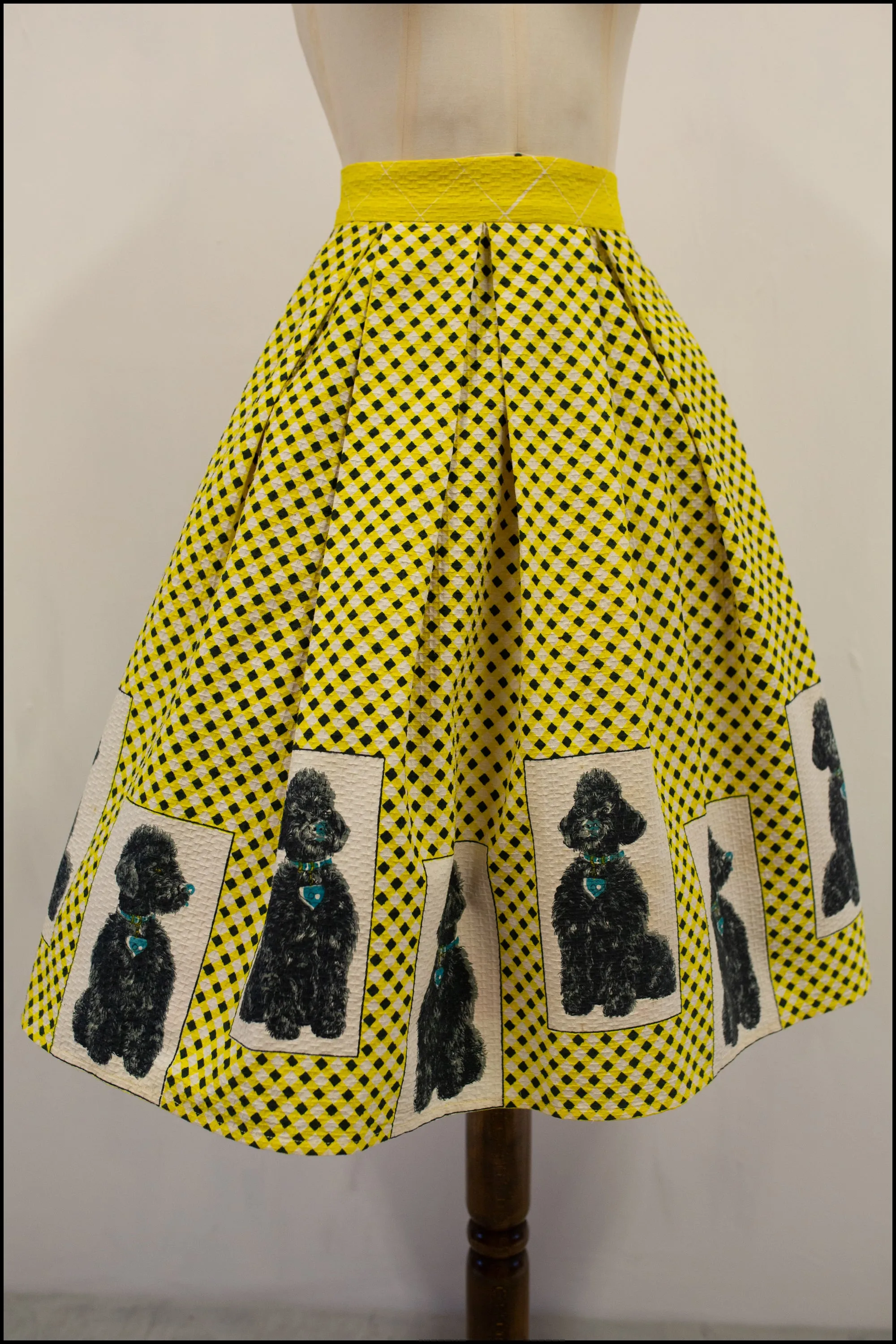Vintage 1950s Yellow Searsucker Poodle Print Skirt